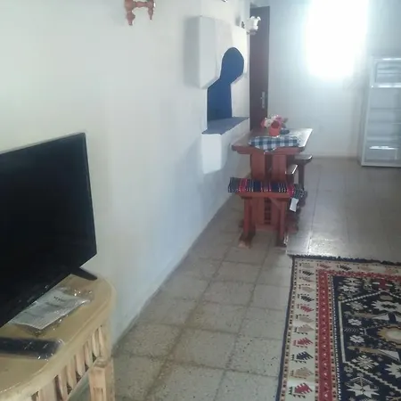 Gazde/Camere de închiriat Zemda Mandalin *